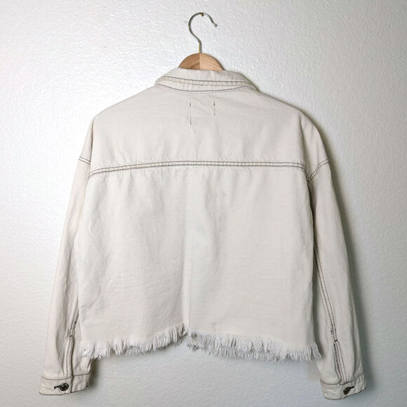 Zara Denim Neutral Contrast Boxy Crop Raw Hem Jacket Women Size M Grunge Trucker - Picture 2 of 12
